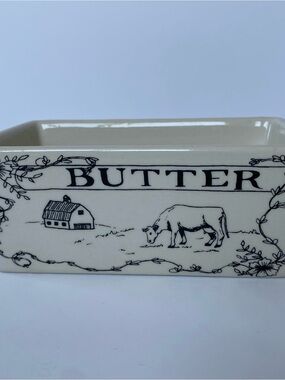 Creative Co-Op Country Stoneware Butter Dish withou Lid “Spread The Love”  1 Lb